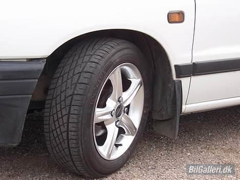 Daihatsu Charade CX 1.3i *SOLGT* billede 11