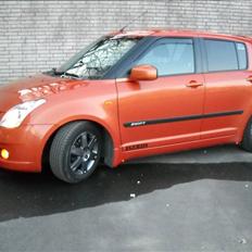 Suzuki swift    1,3 gl-a  SOLGT