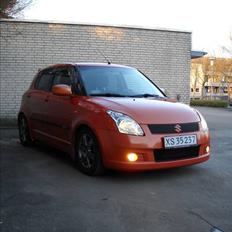 Suzuki swift    1,3 gl-a  SOLGT