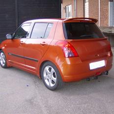 Suzuki swift    1,3 gl-a  SOLGT