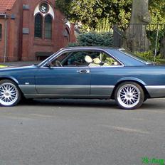 Mercedes Benz W126. - 560 SEC. 