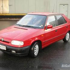 Skoda felicia TOTAL SKADET