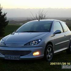 Peugeot 206 XR 1,6 solgt