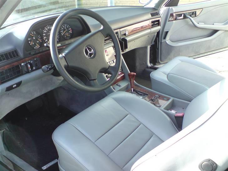 Mercedes Benz W126. - 560 SEC.  - Nok en af de best bevarede kabine jeg har set til d.d. og så er det ikke engang løgn. billede 4