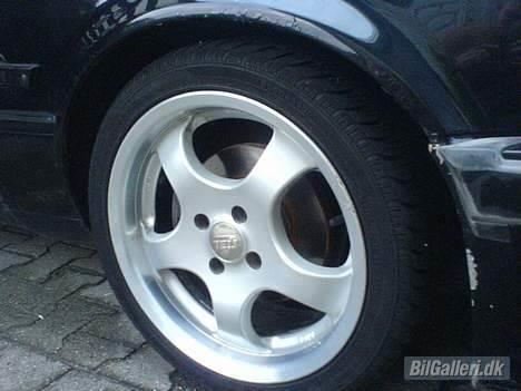 BMW 325i SOLGT billede 13