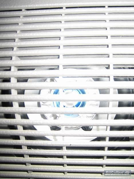 Opel Campo - man kan lige skimte den ene 4´´ PG højtaler, spiller skisme nice billede 12