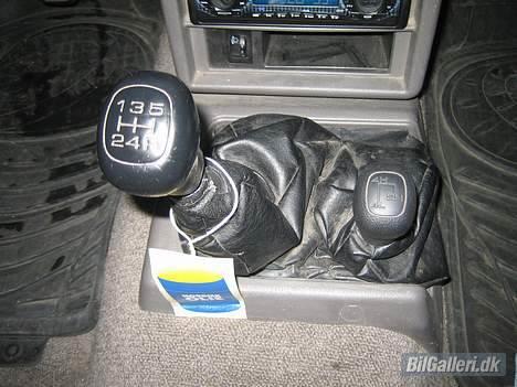 Opel Campo - Det er ikke en rigtg bil hvis der ikke er 2 gearstænger;) billede 14