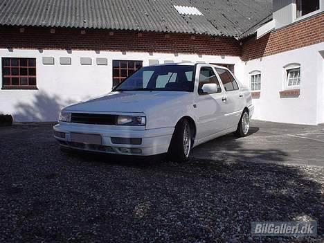 VW Vento TDI GL *Solgt!* billede 4