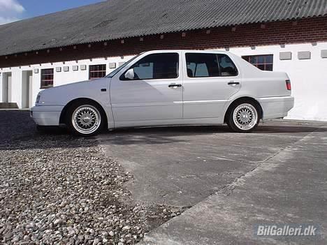 VW Vento TDI GL *Solgt!* billede 8