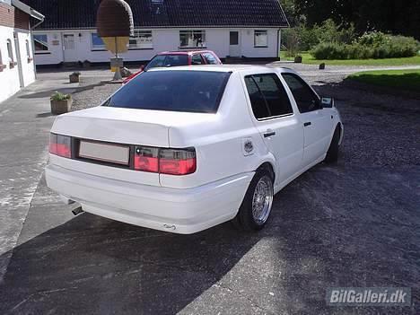 VW Vento TDI GL *Solgt!* billede 11