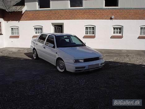 VW Vento TDI GL *Solgt!* billede 16