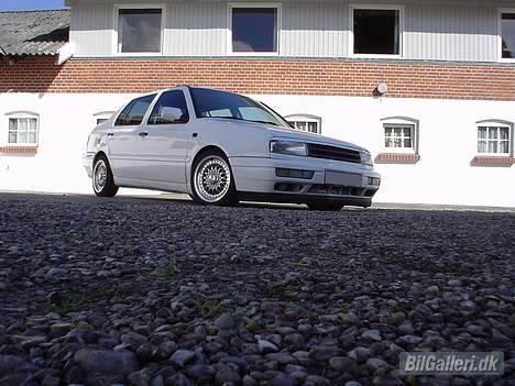 VW Vento TDI GL *Solgt!* billede 17