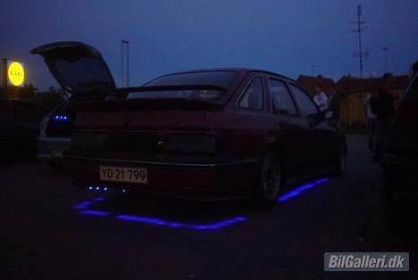 Ford Sierra 2,3 V6 **SOLGT** billede 18