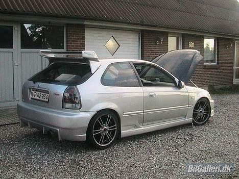 Honda Civic 1.4i S Turbo billede 12