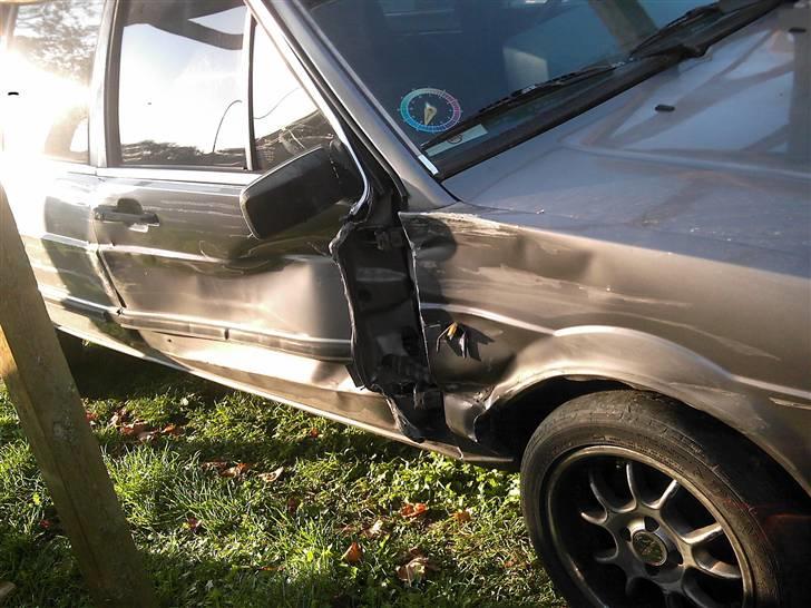 VW Santana solgt billede 16