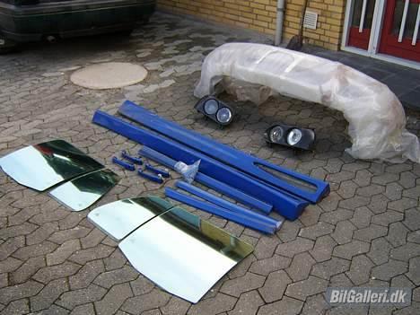 VW Vento Projekt - RS-kofanger, skørter, lister, håndtag, ruder, VR6 lygter billede 6