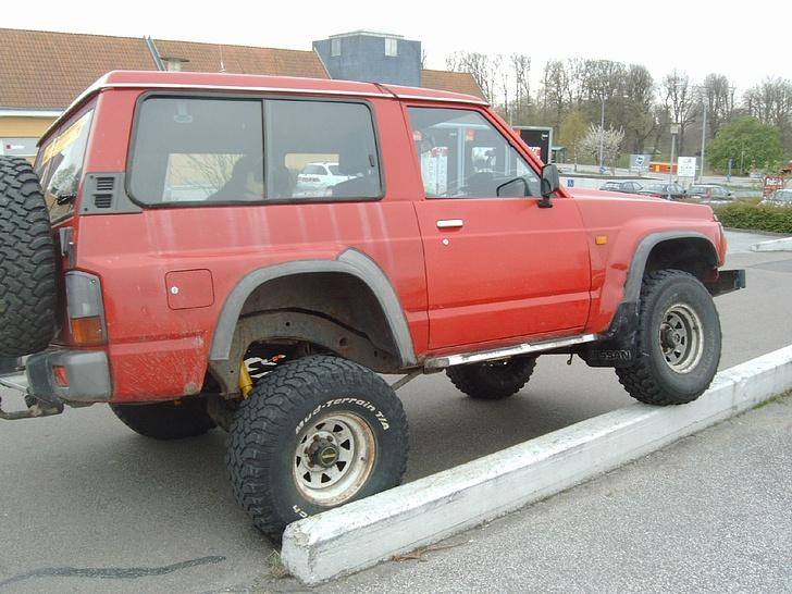 Nissan patrol gr "solgt" - skulle lige prøve den nye 3 tommer emu billede 3