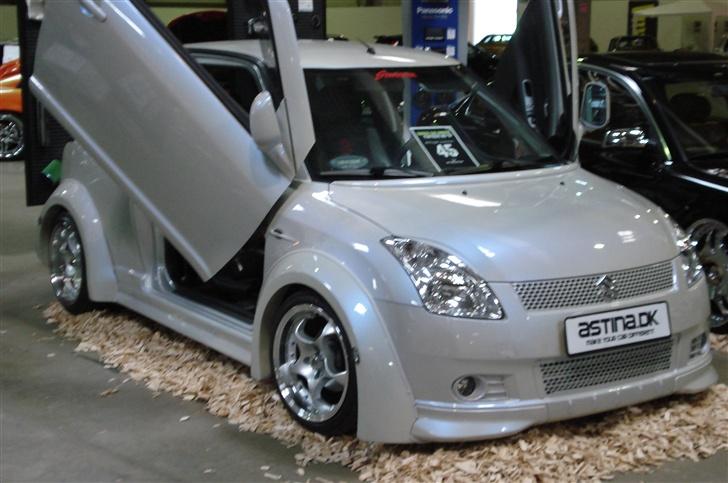 Suzuki Swift solgt billede 1