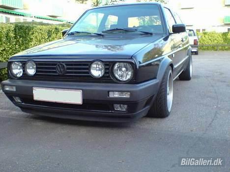 VW Golf 2...1.8 .......solgt billede 1