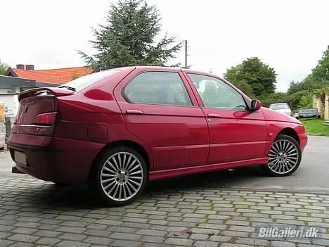 Alfa Romeo 146  L+ billede 9