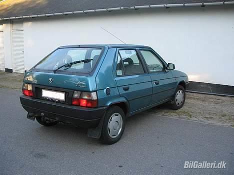 Skoda Favorit 1.3 (skrottet) billede 9
