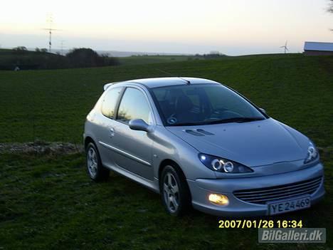 Peugeot 206 XR 1,6 solgt billede 2