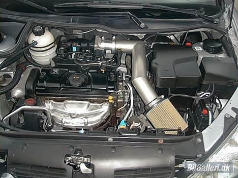 Peugeot 206 XR 1,6 solgt billede 8