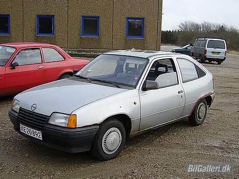 Opel Kadett E *solgt* billede 1