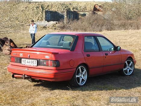 Ford Sierra GT 2,0i - .. og ja, jeg er klar over, at bagkofangeren er flækket ;) billede 5