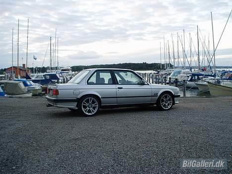BMW 320i Solgt billede 2
