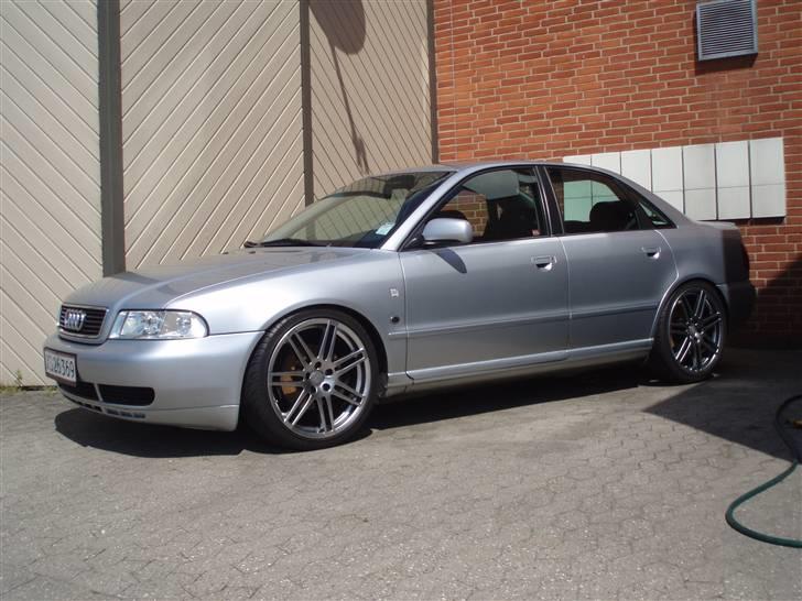 Audi A4 1,8 Turbo billede 1