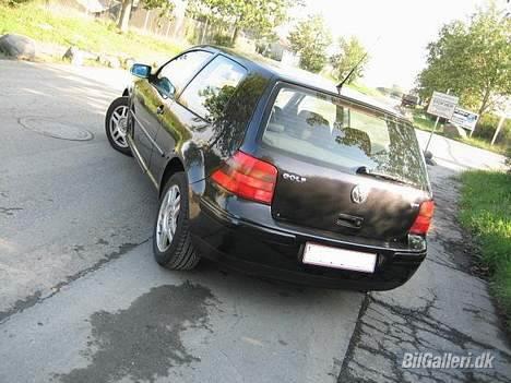 VW Golf IV GTI SOLGT billede 3