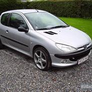 Peugeot 206 (SOLGT)