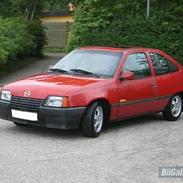 Opel Kadett 1,6 S   Solgt