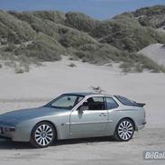 Porsche 944 (SOLGT)