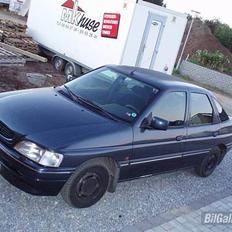 Ford Escort 1,4 clx Solgt!