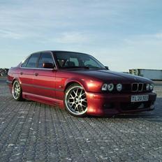 BMW e34 525i
