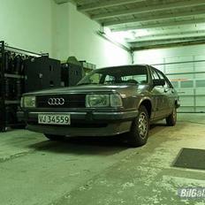 Audi 100 5E