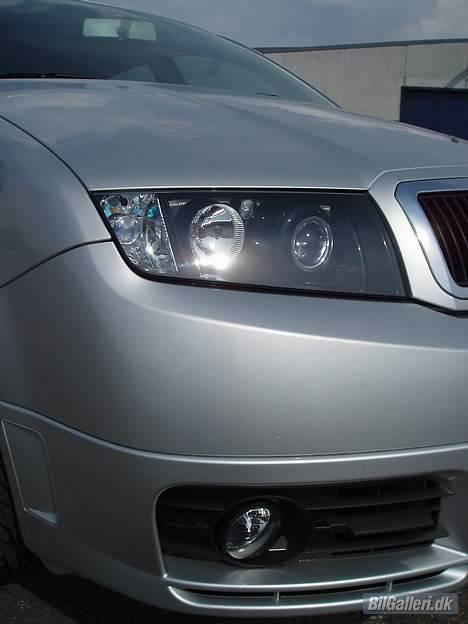 Skoda Fabia - Sorte forlygter fra LBN-Carstyling.dk billede 3