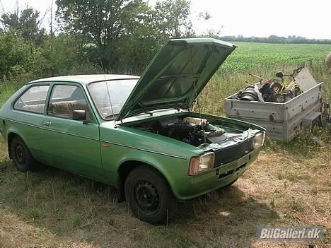 Opel kadett city Solgt  - her kan man rigtig se det nye gitter i fronten. billede 5