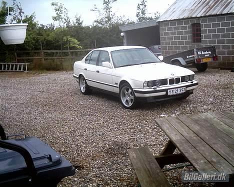 BMW 525i SOLGT billede 2