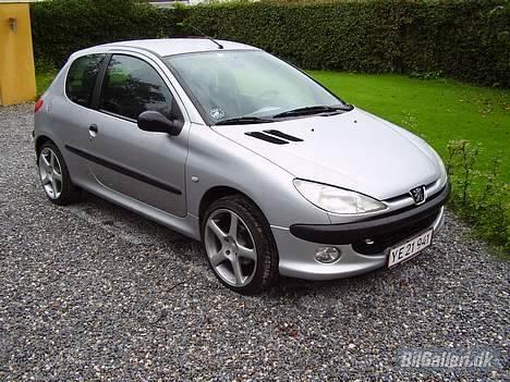 Peugeot 206 (SOLGT) billede 1