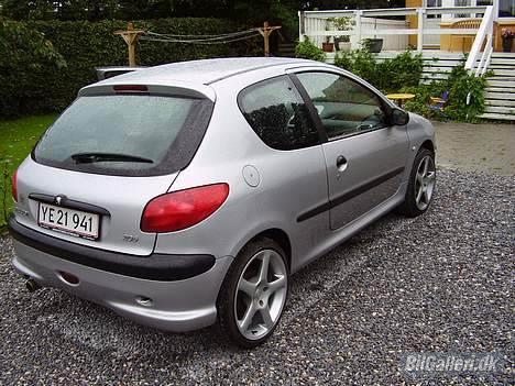 Peugeot 206 (SOLGT) billede 3