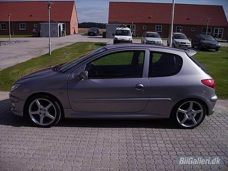 Peugeot 206 XT ***SOLGT**** billede 1