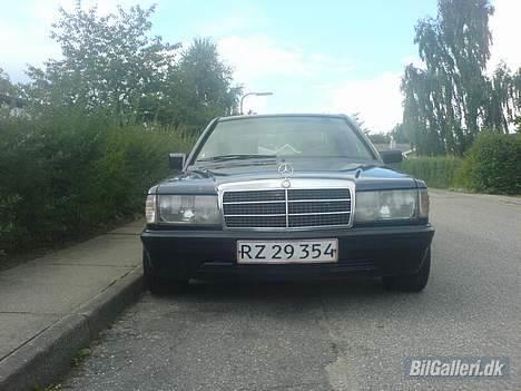 Mercedes Benz 190E (solgt) billede 3