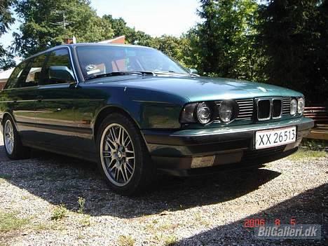 BMW 525i 24v st.car (SOLGT) billede 13