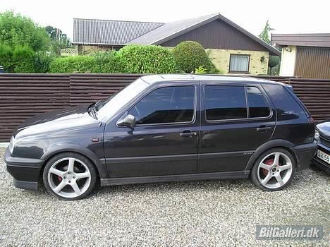 VW Golf 1,9 GTD  ¤ Solgt ¤ - golfen med solfilm i foreste ruder og lånte fælge.. billede 15
