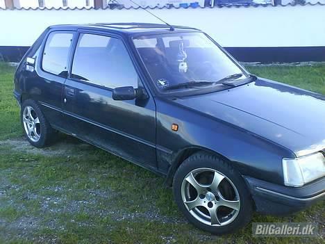 Peugeot 205 XRI  billede 1