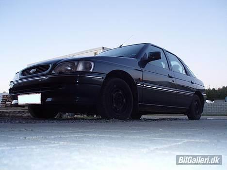 Ford Escort 1,4 clx Solgt! billede 2