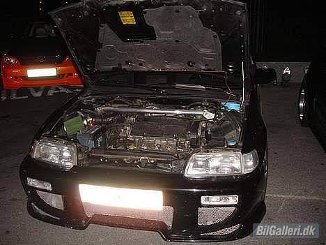 Honda CRX ED9 - Solgt- - Fremvisning på tanken  inden vi tager til Lindø.. Bagved ses den flotte Astra Coupe fra Max Power billede 10